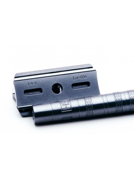 -maquinilla-de-afeitar-clasica-aluminio-gris-agresividad-fuerte-henson-shaving-20 (1)